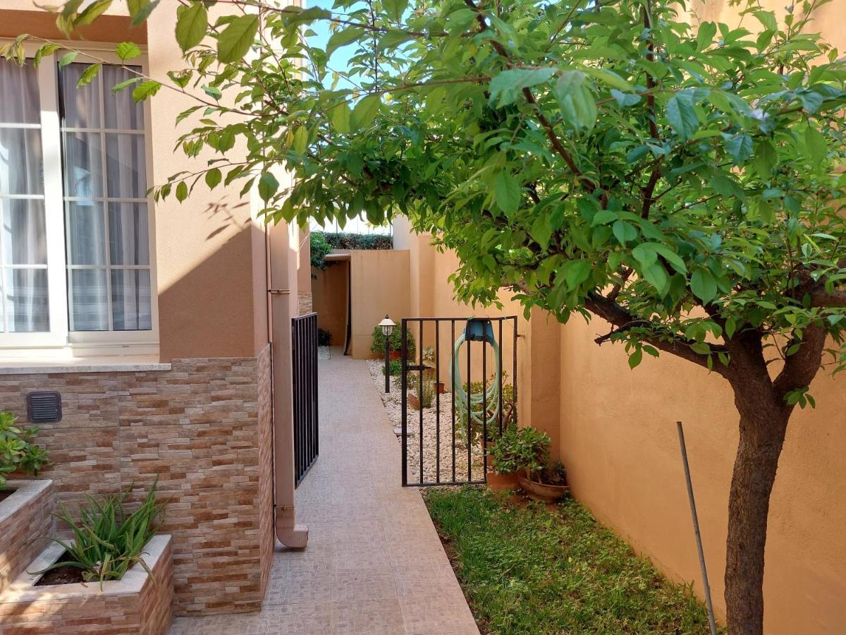 Casa Con Giardino Giacalone Aparthotel Mazara del Vallo Luaran gambar